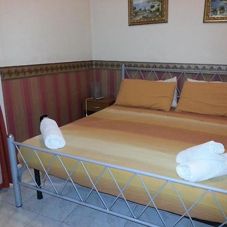 Bed and Breakfast Astra Neapel Zimmer foto