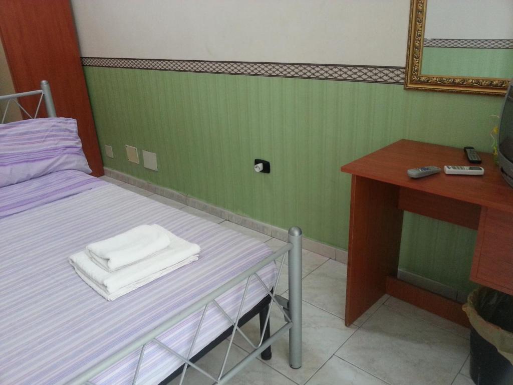 Bed and Breakfast Astra Neapel Zimmer foto